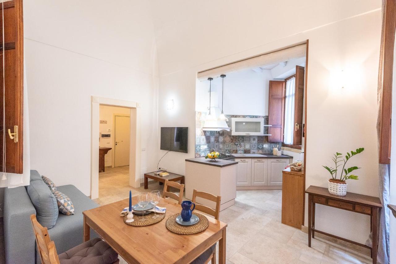 Rubichi 6 - Old Town Apartment Sit Lecce Exterior photo